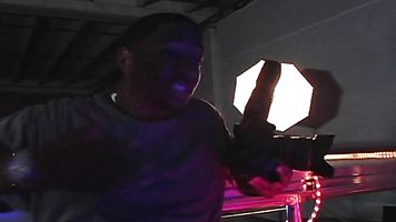 Hoy, mis amigos he decidido llevarlos detrás de las escenas de nuestra infame producción de bangbros.