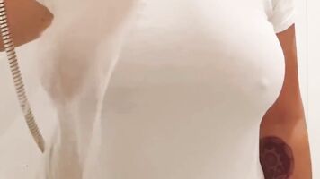 Camiseta mojada Titty Play